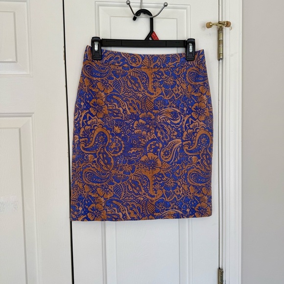 LOFT Blue and Brown Floral Skirt Size 2P - Picture 1 of 5